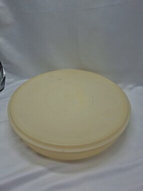 Vintage 1970s Tupperware 12" Pie Cupcake Cookie Keeper 242 w/ Lid 224